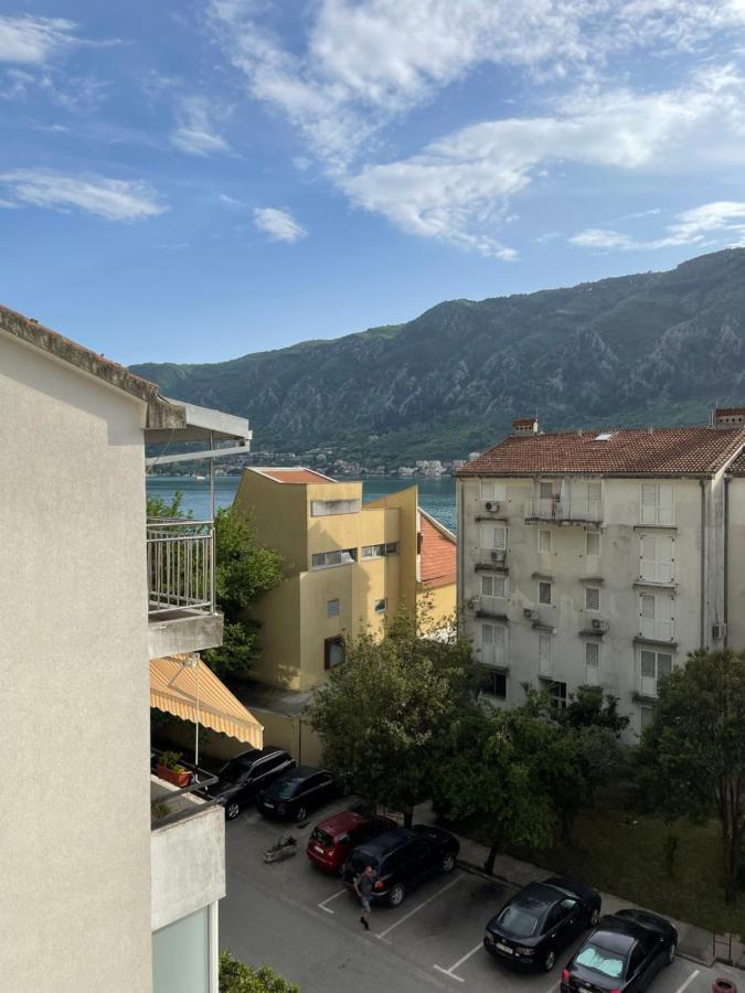 Aquarium Apartment Kotor Exterior photo